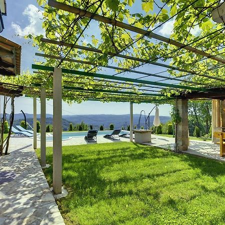 Villa Bella Lupoglav  Exteriör bild
