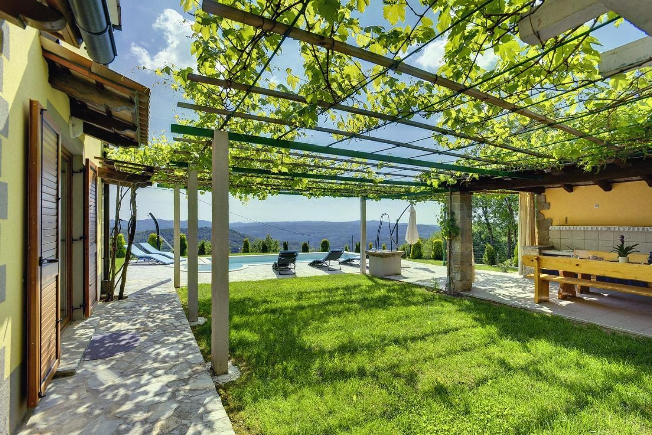 Villa Bella Lupoglav  Exteriör bild