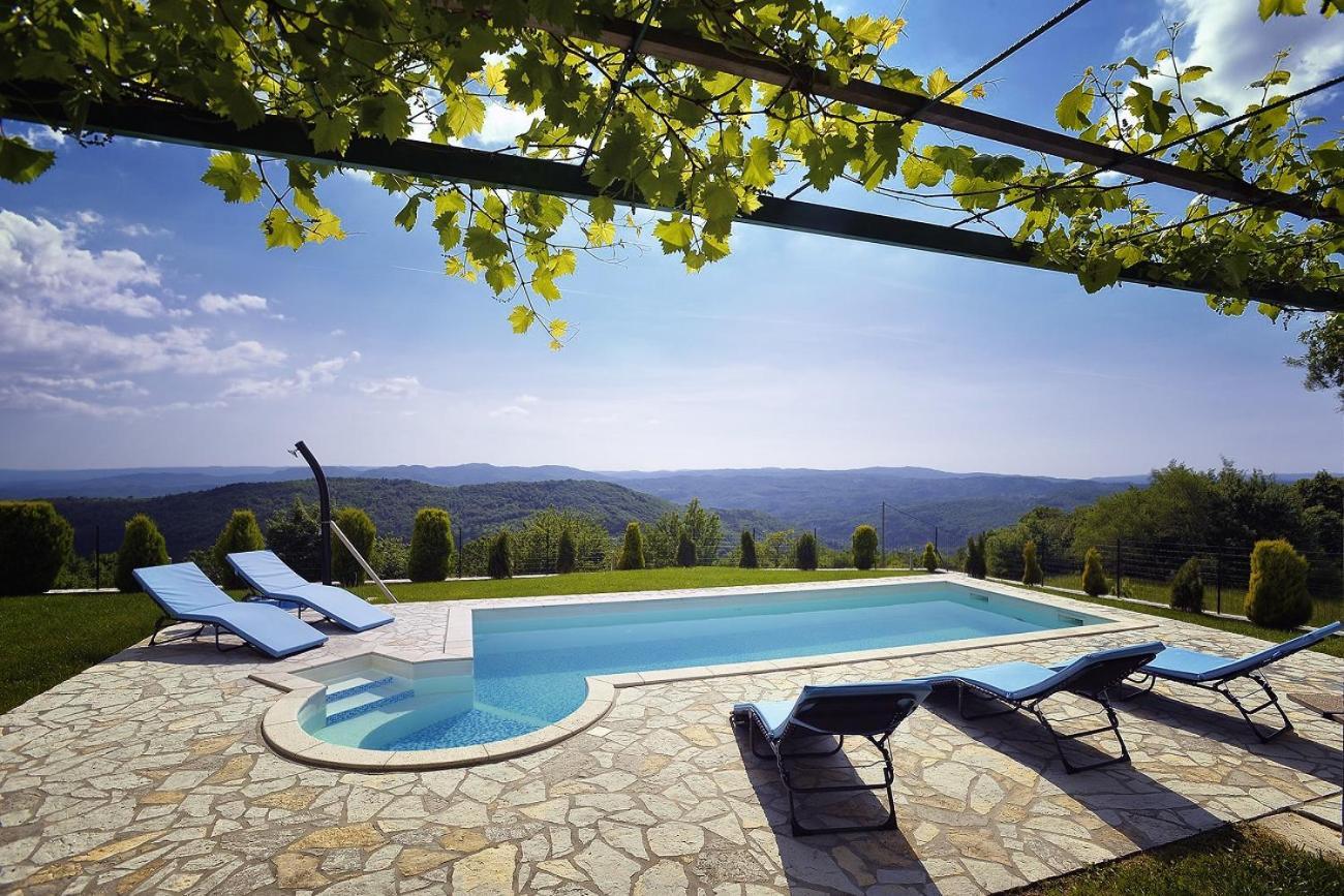 Villa Bella Lupoglav  Exteriör bild